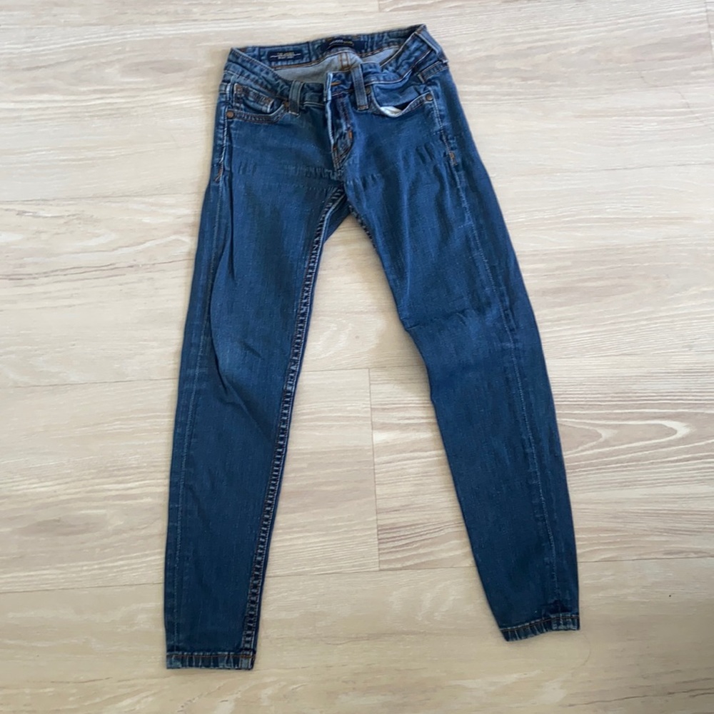 Vigoss Studios - The Jagger Skinny Crop